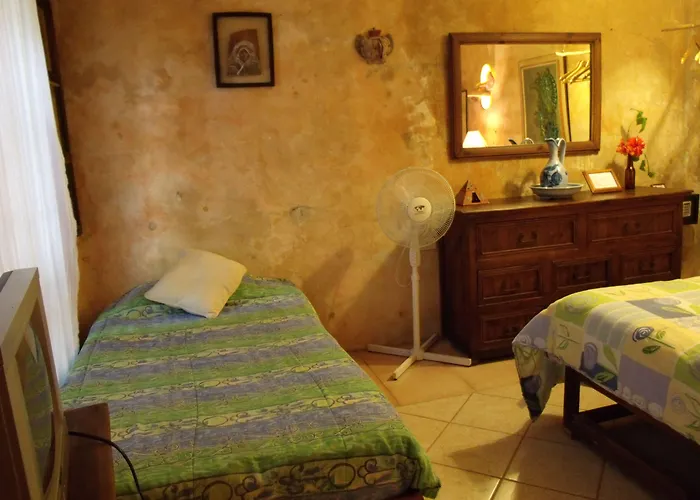 Casitas Kinsol Hotel