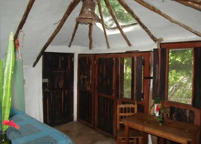 Hotel Casitas Kinsol 2*