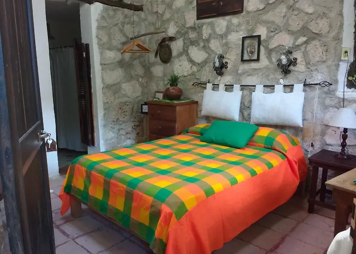Casitas Kinsol Hotel