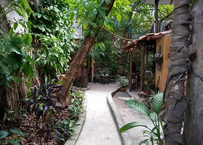 Casitas Kinsol Hotel